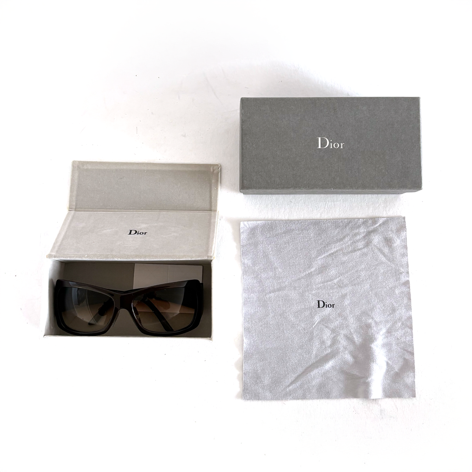 Dior butterfly Y2K brand logo plate fashion sunglasses