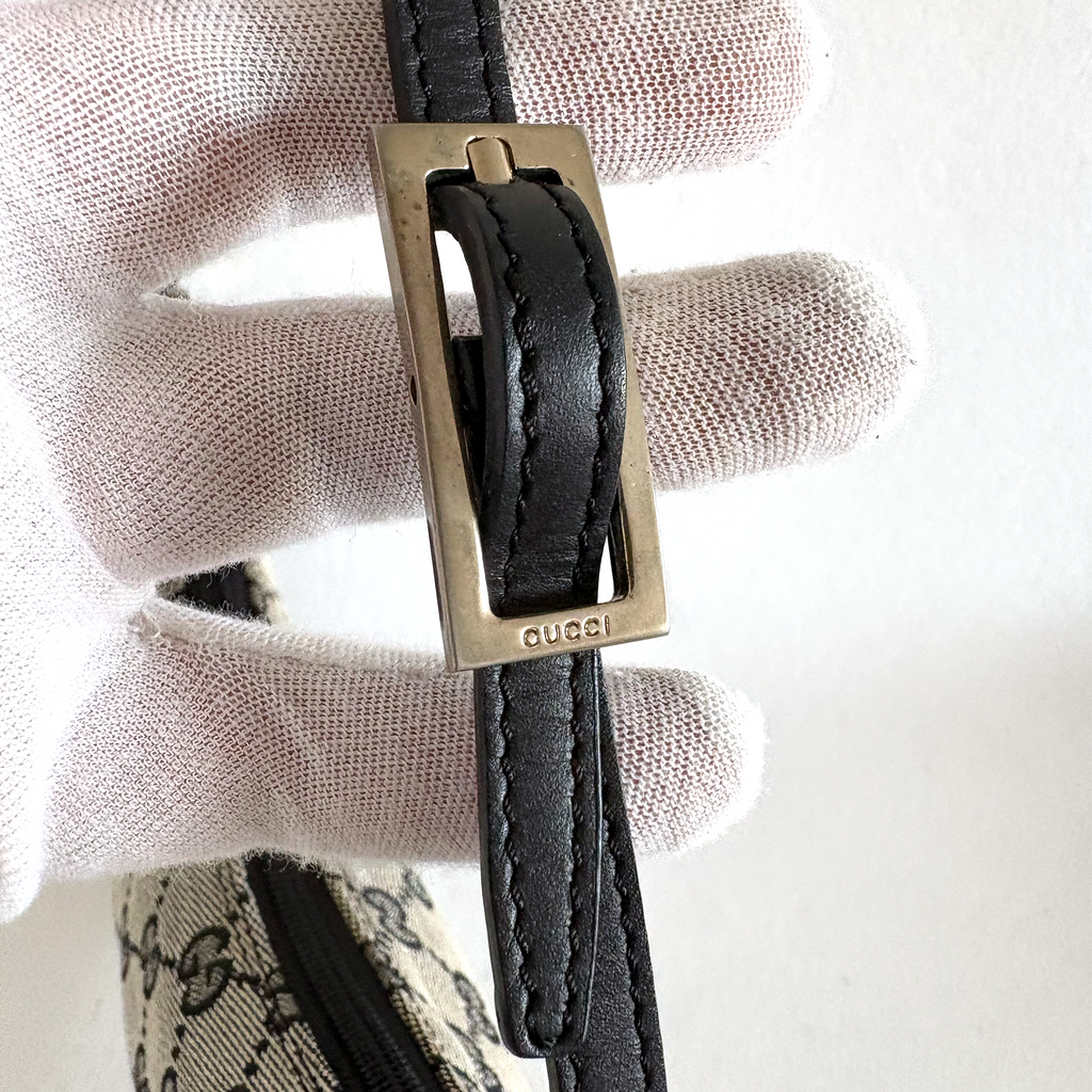 Gucci GG Canvas Baguette