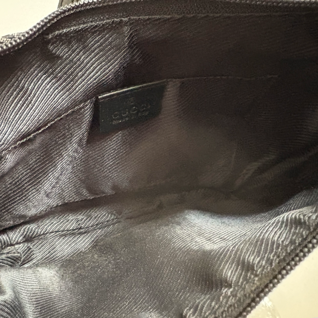 Gucci GG Canvas Baguette