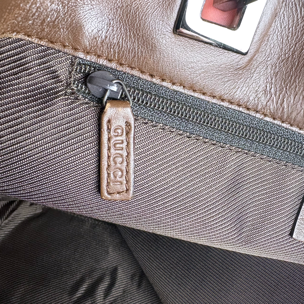 Gucci Bucket Tote GG Beige