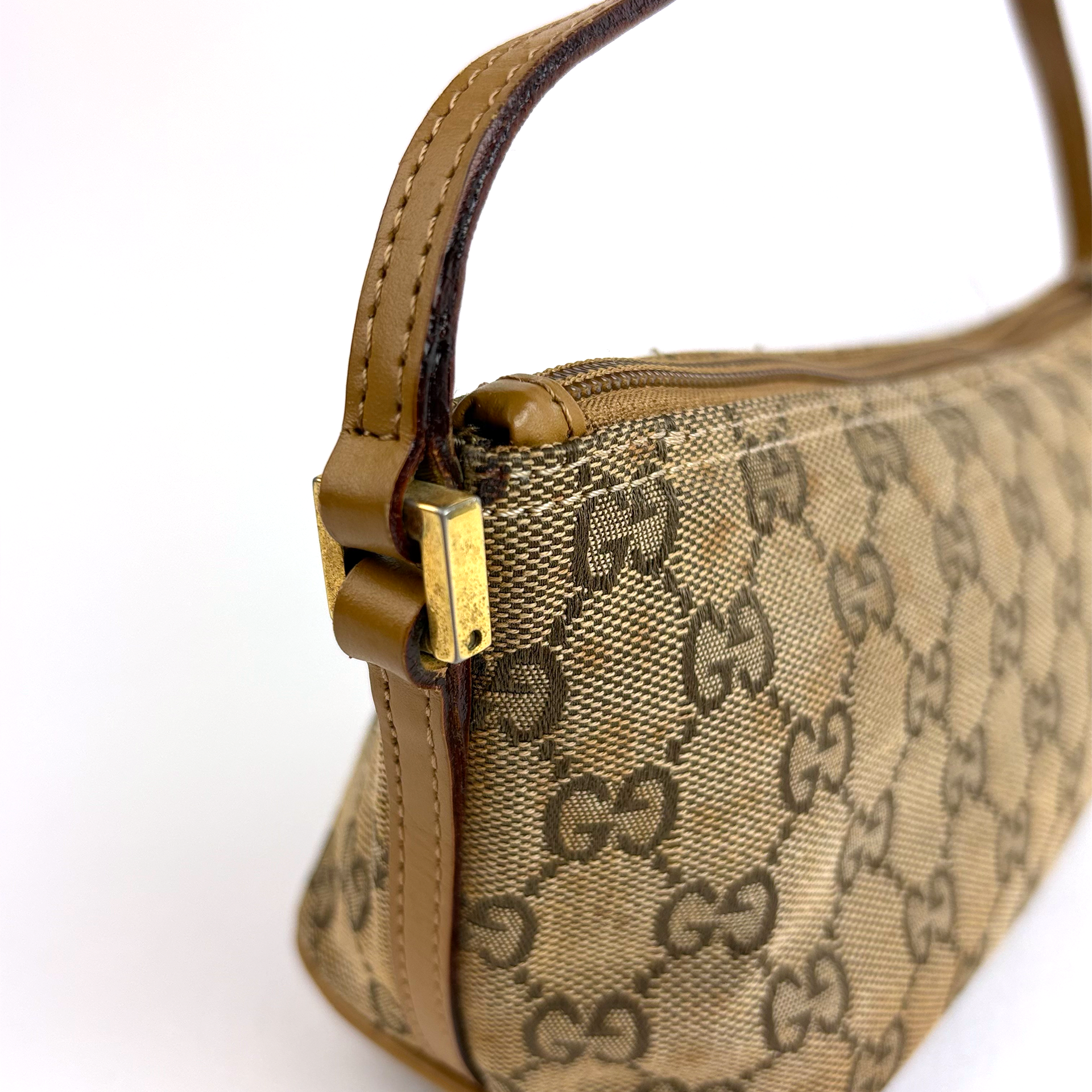 Gucci GG Beige Boat Bag