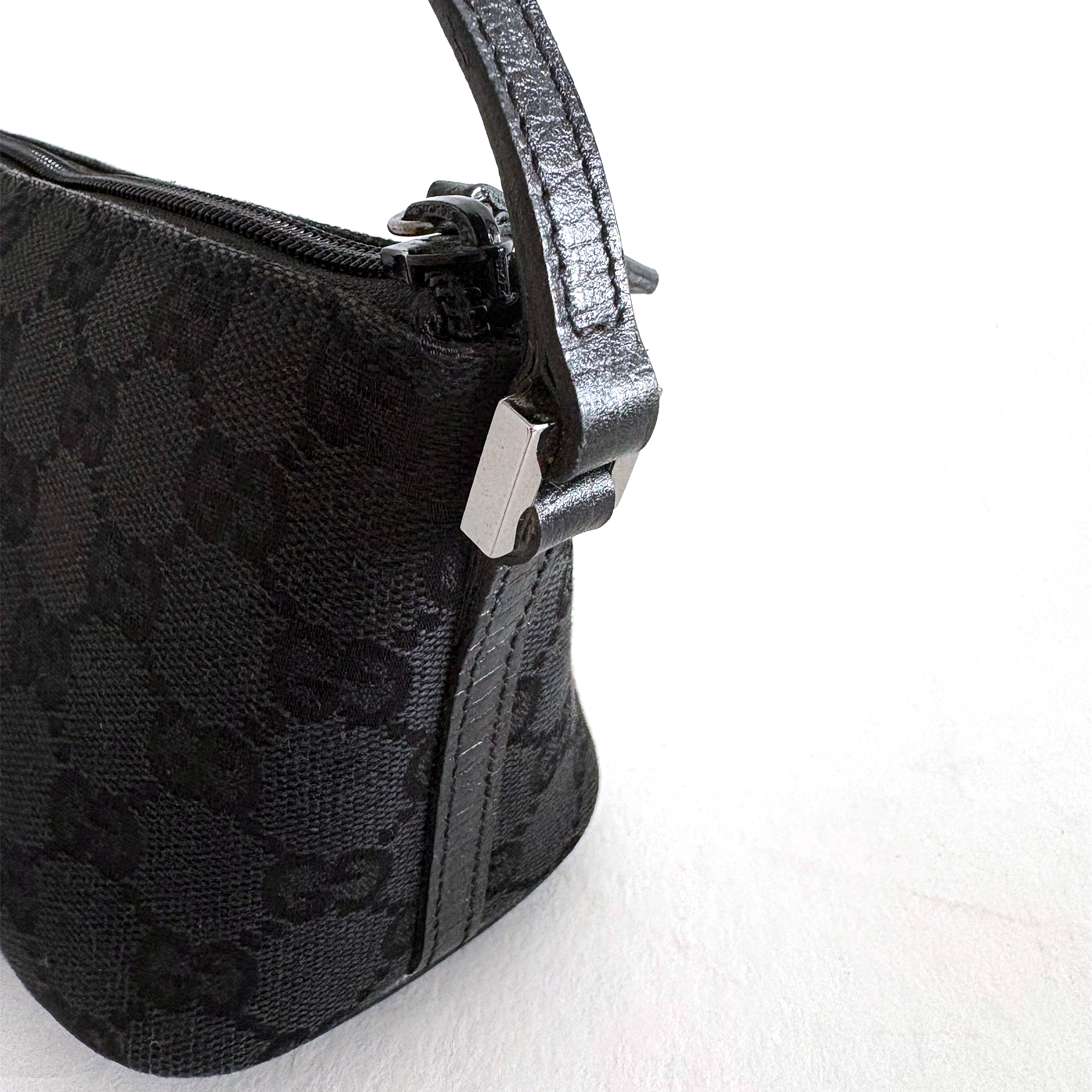 Gucci GG Canvas Boat Bag Black