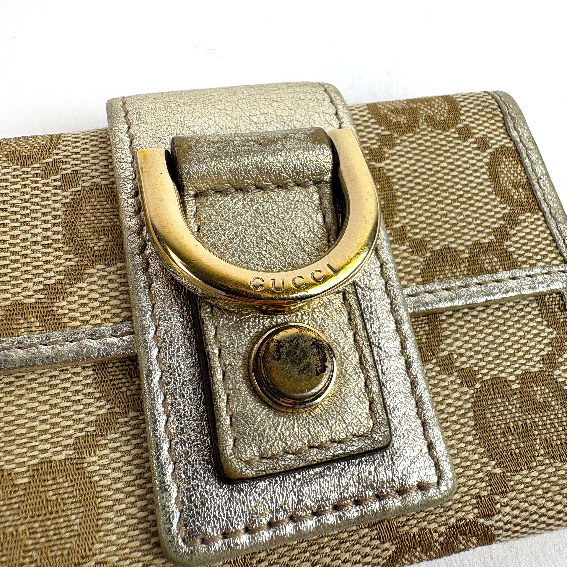 Gucci GG Canvas D-Ring 6 Key Holder Silver