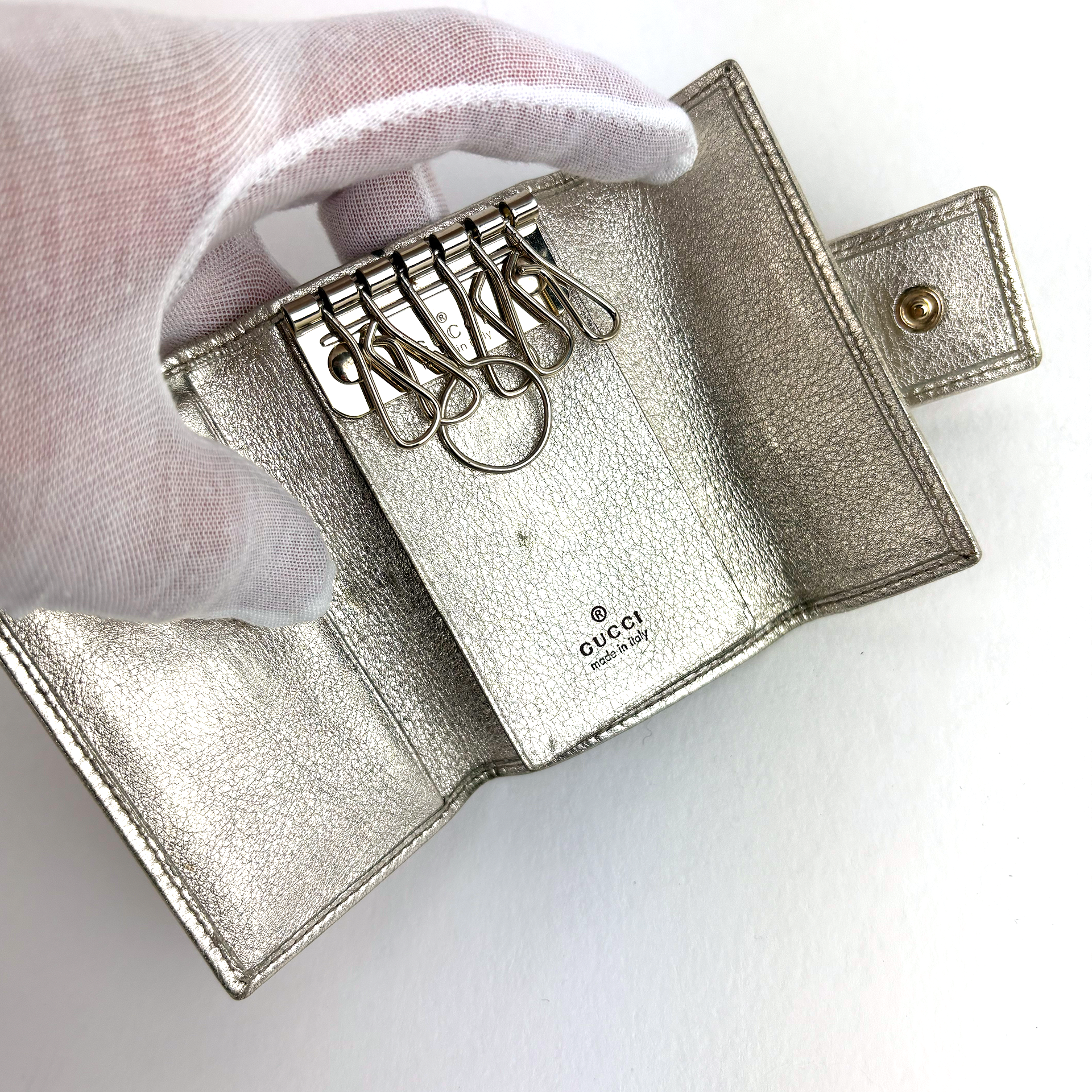 Gucci GG Canvas D-Ring 6 Key Holder Silver