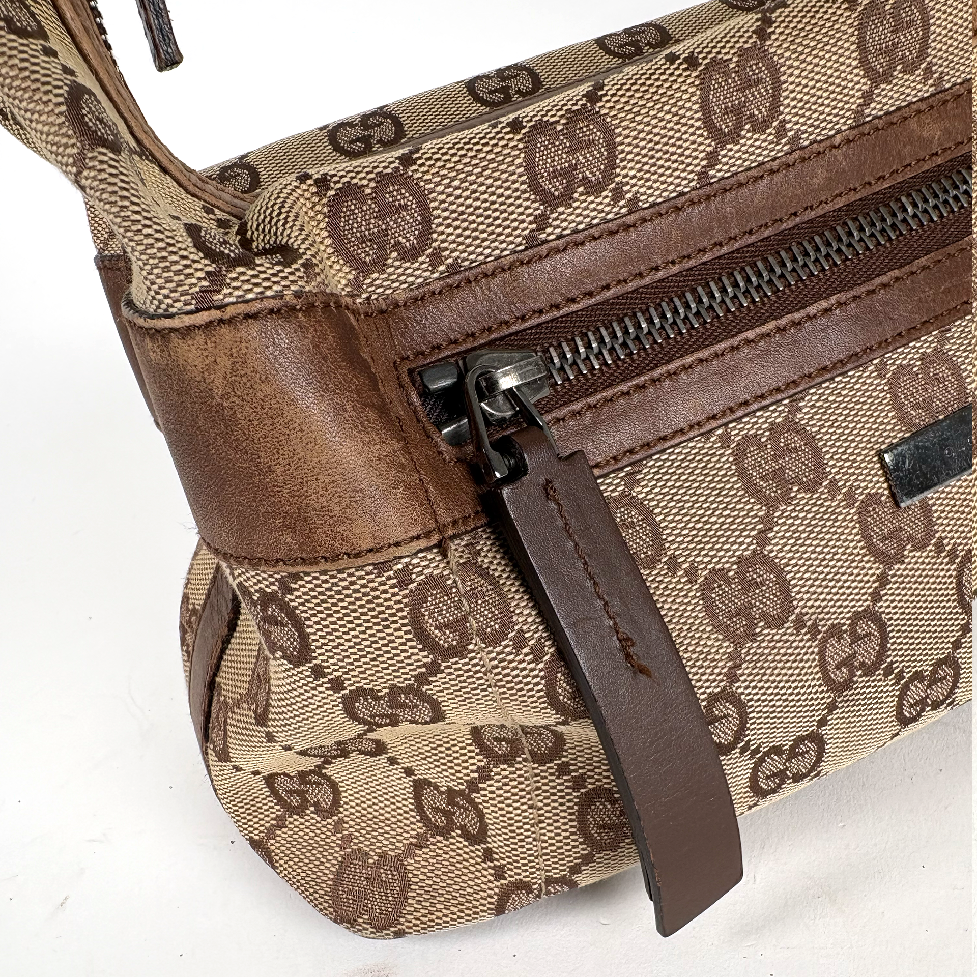 Gucci GG Shoulder Canvas Hobo Brown