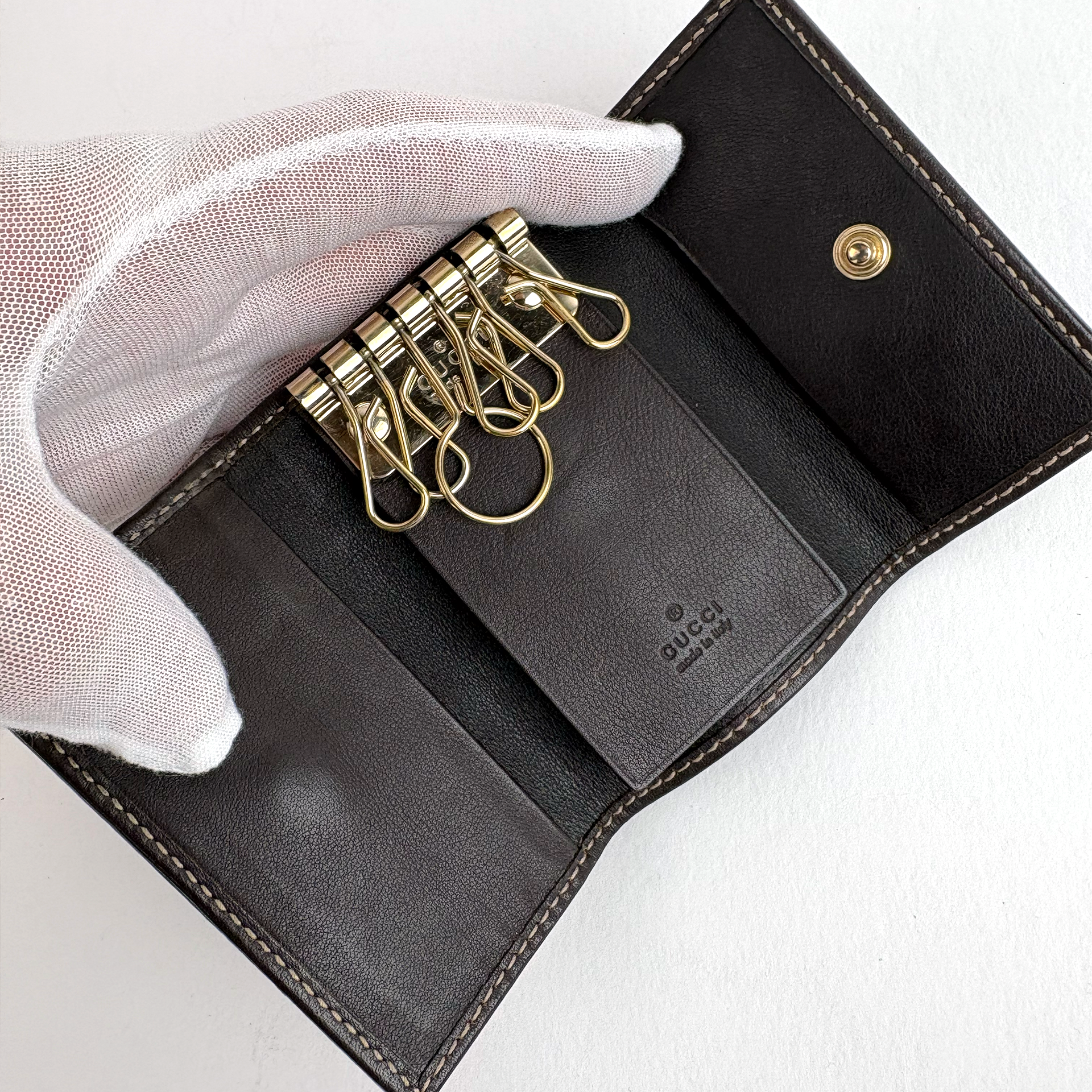 Gucci GG Canvas Monogram Heart 6 Keyholder