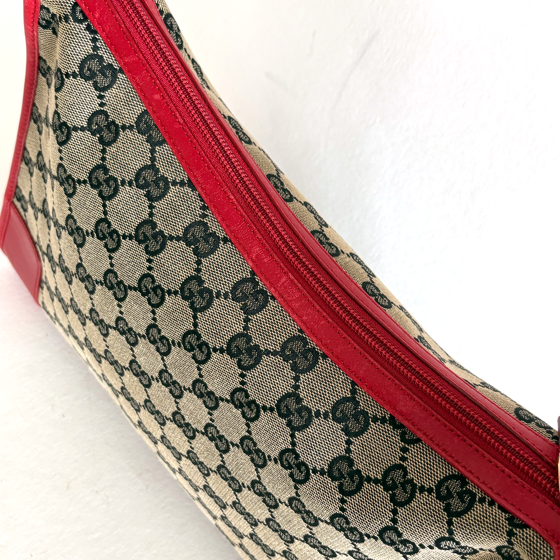 Gucci GG Canvas Shoulder Bag in beige with red leather details