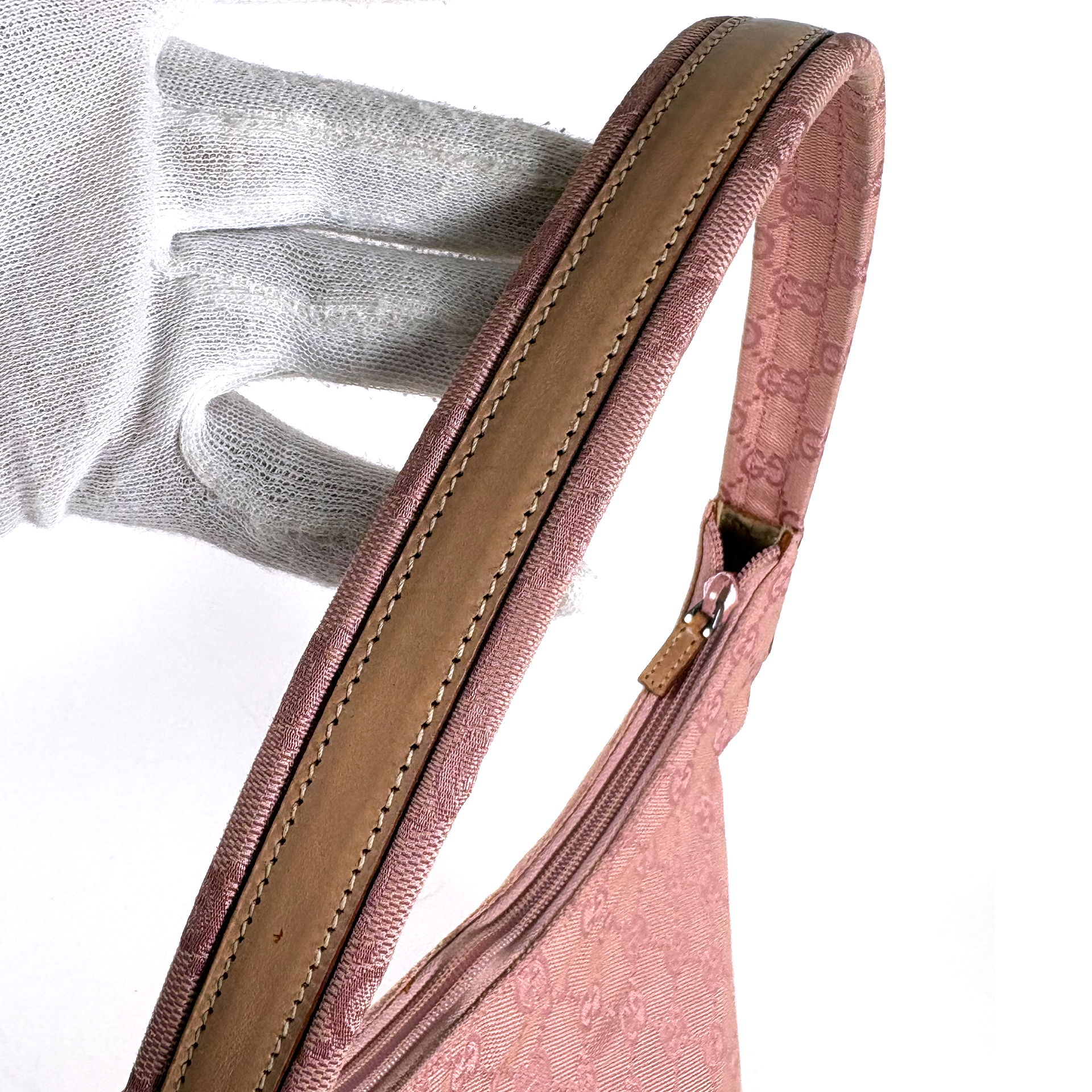 Gucci GG Canvas Shoulder Bag Pink