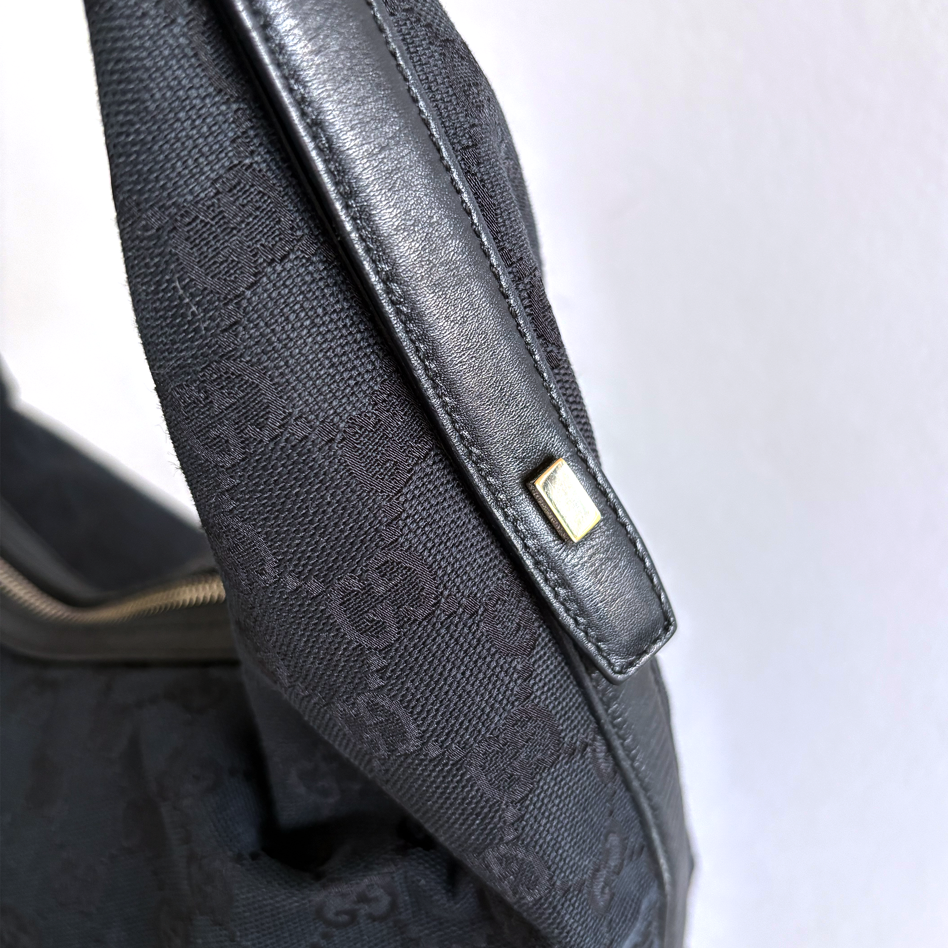 Gucci GG Hobo Clasp Black