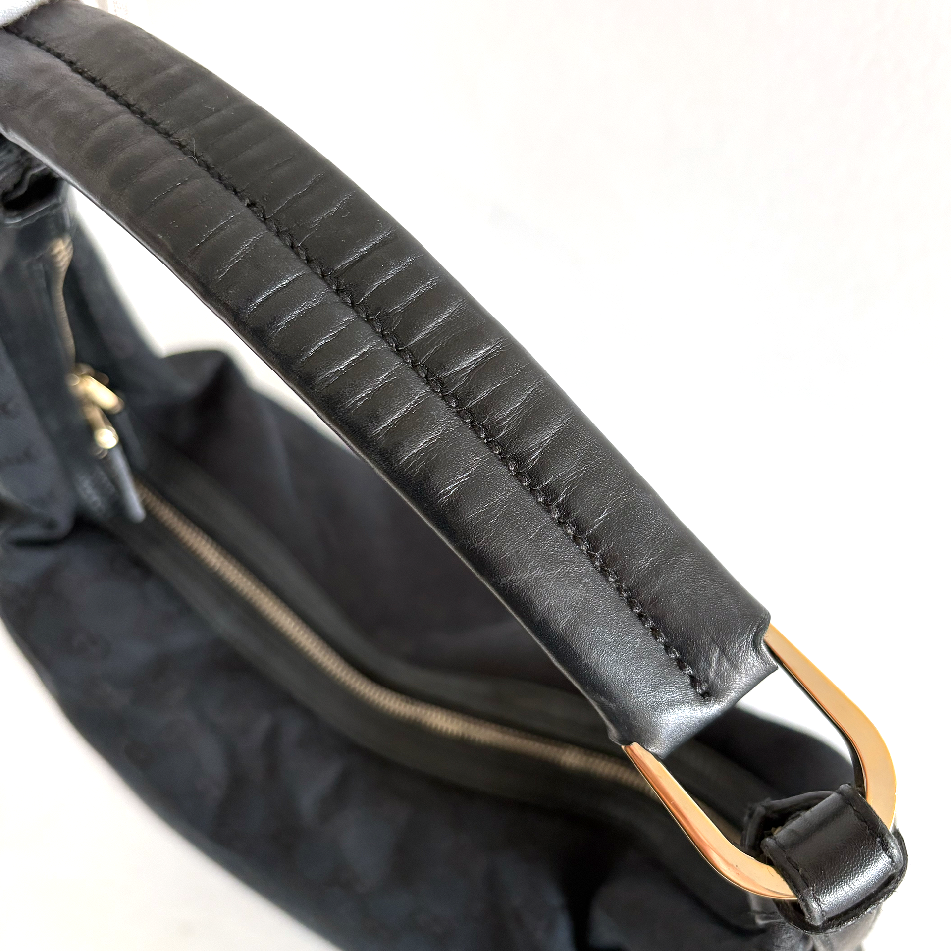 Gucci GG Hobo Clasp Black