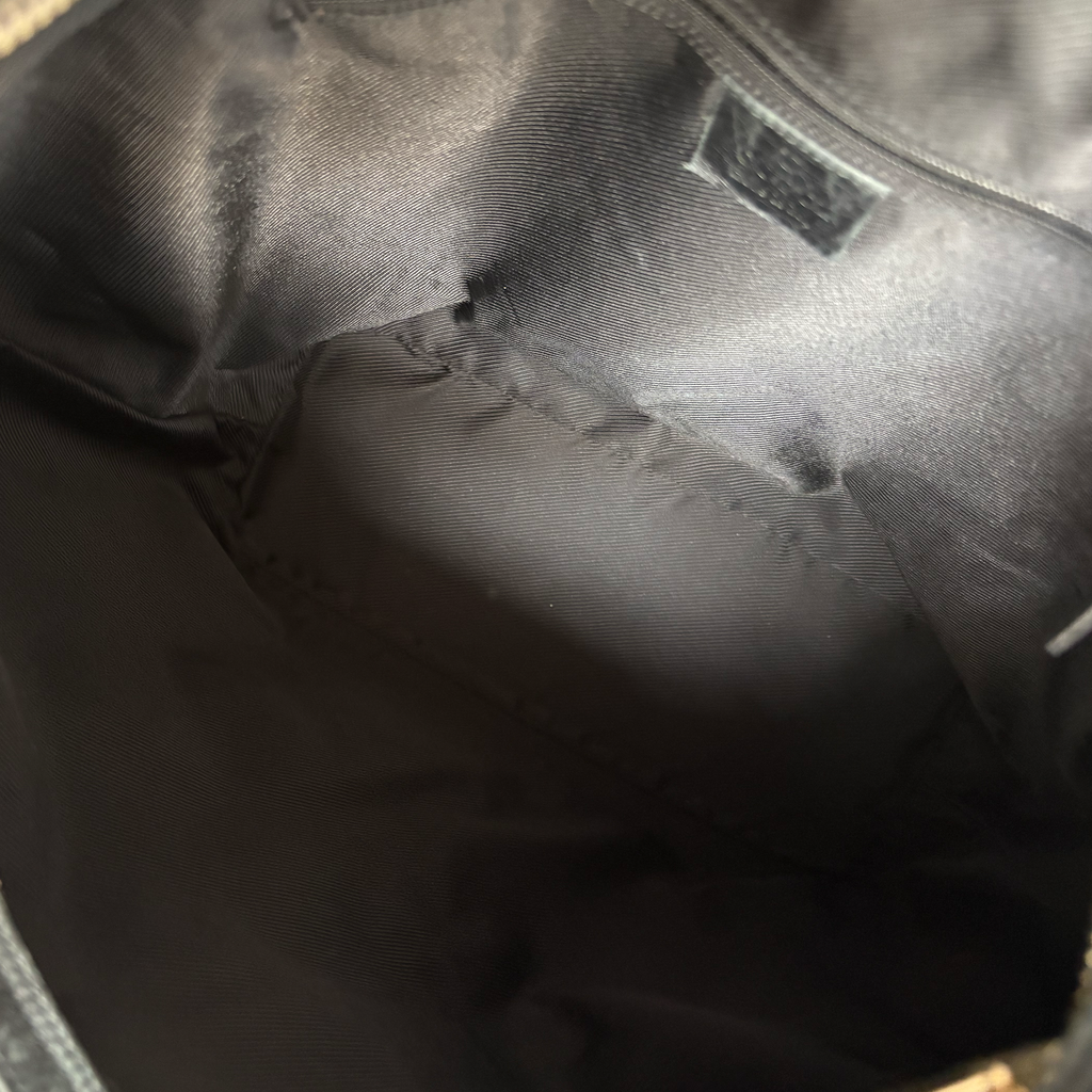 Gucci GG Hobo Clasp Black