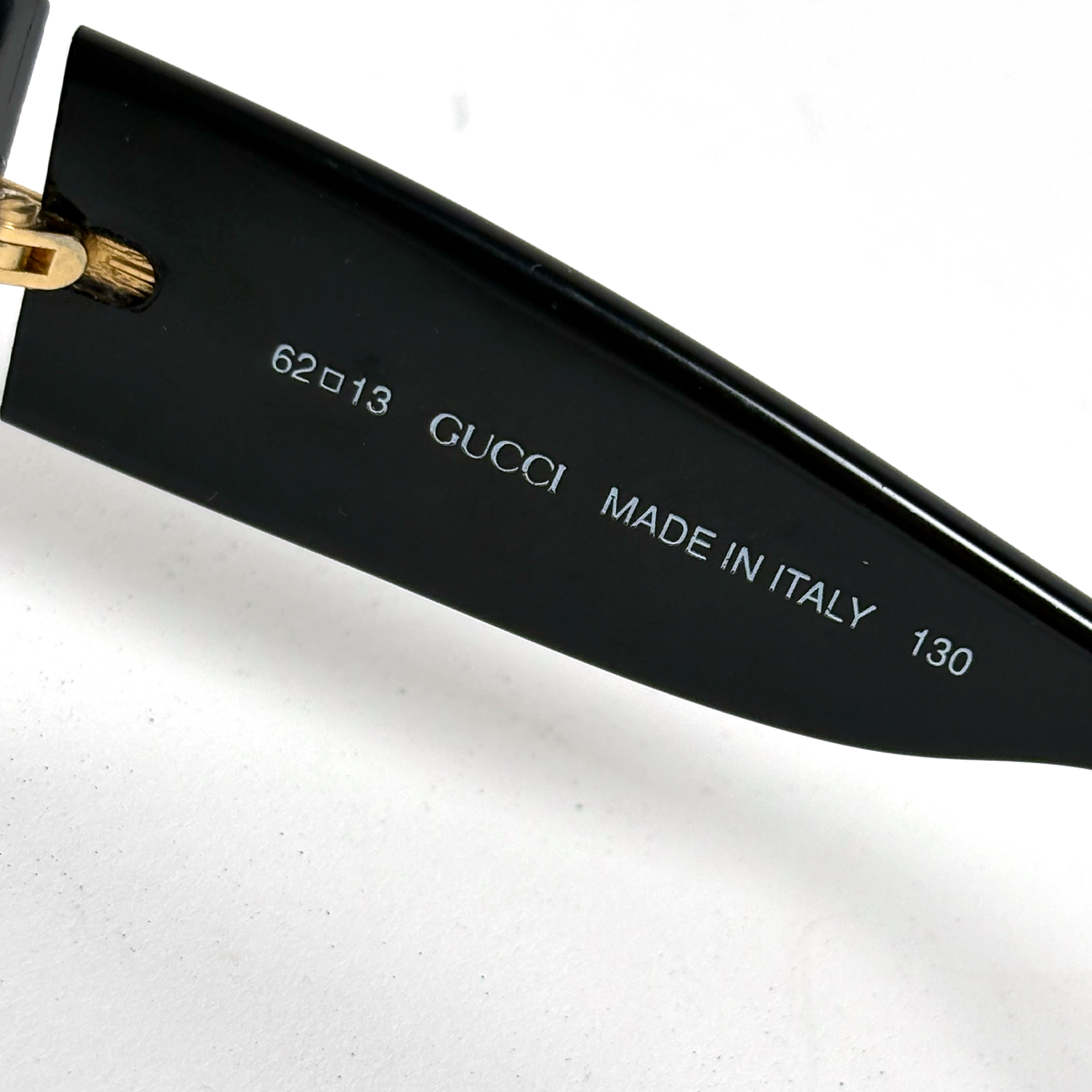Gucci Interlocking GG Oval Sunglasses Black