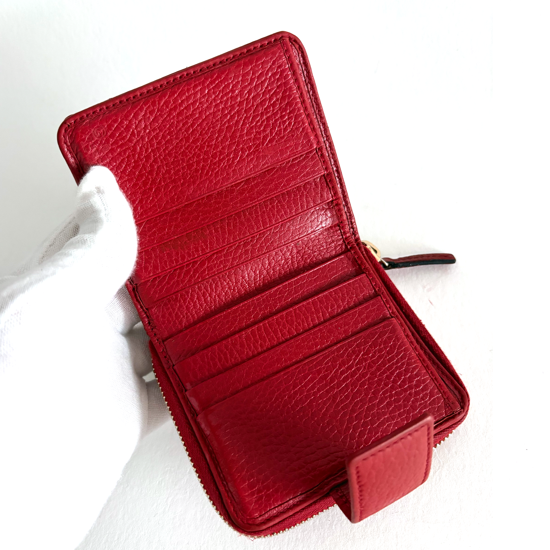 Gucci GG Bi-Fold Wallet Red