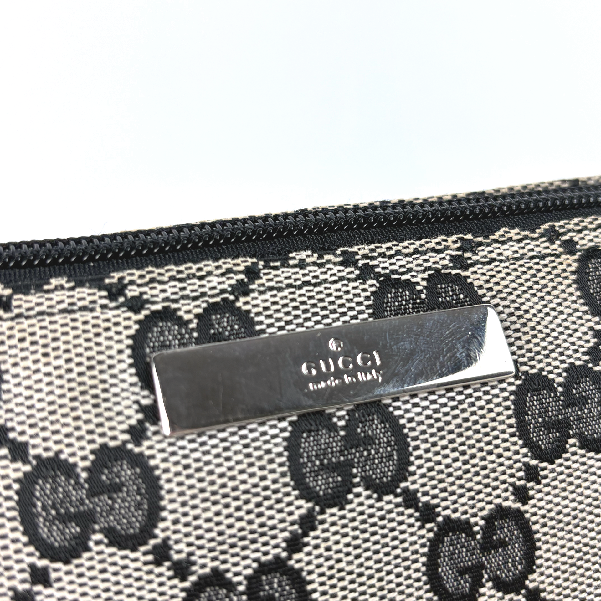 Gucci Boat Bag Beige Black