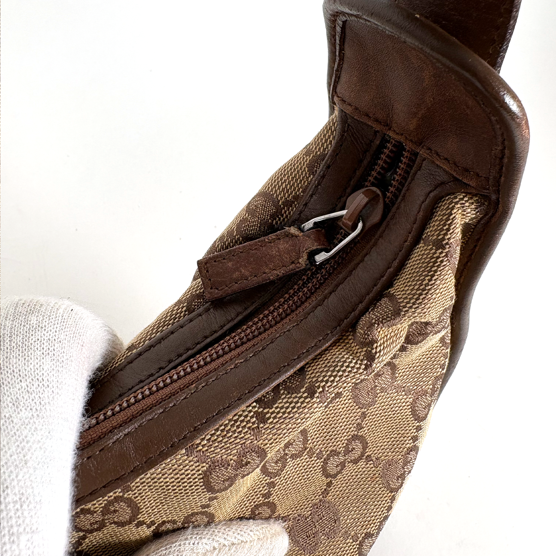 Gucci GG Canvas Shoulder bag Brown