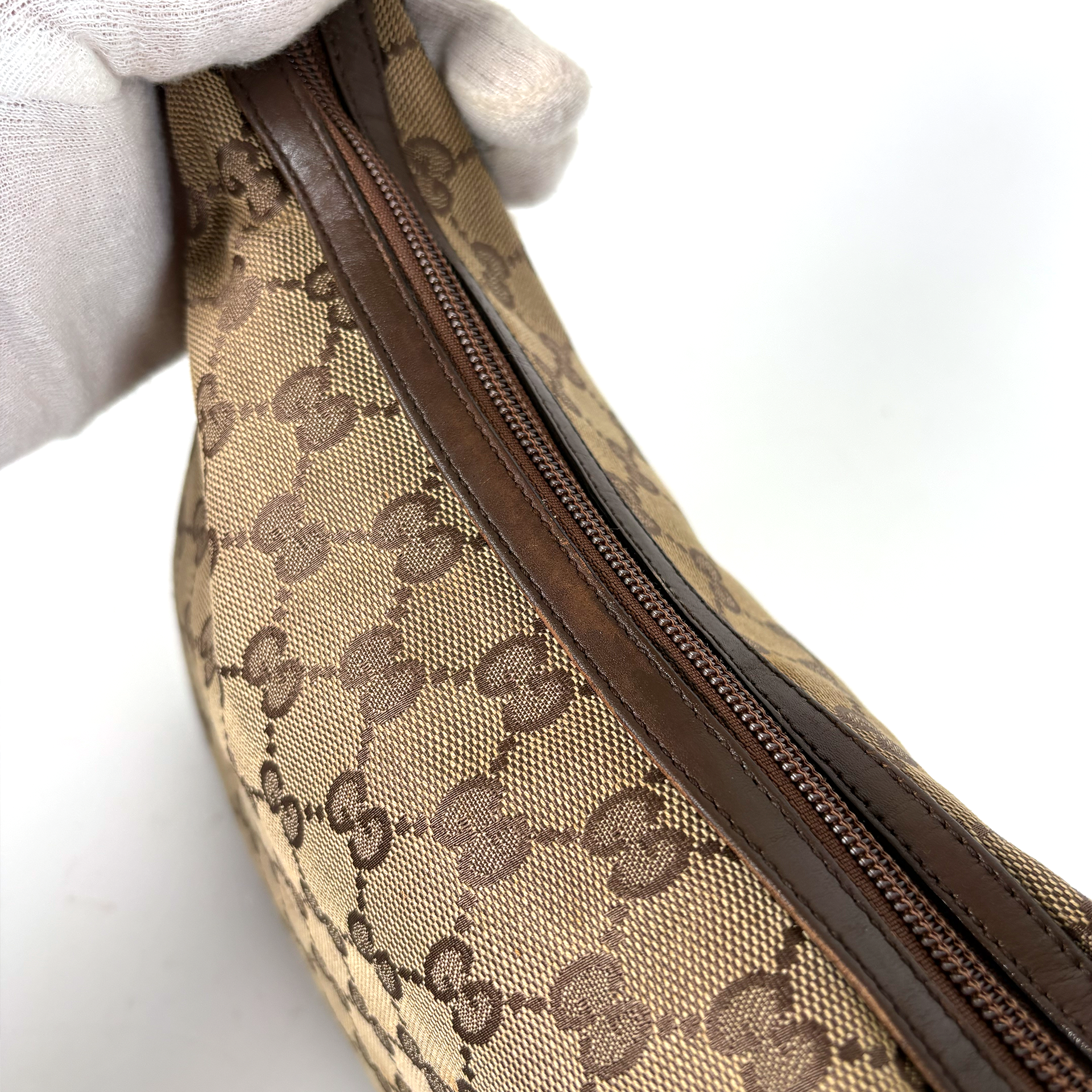 Gucci GG Canvas Shoulder bag Brown