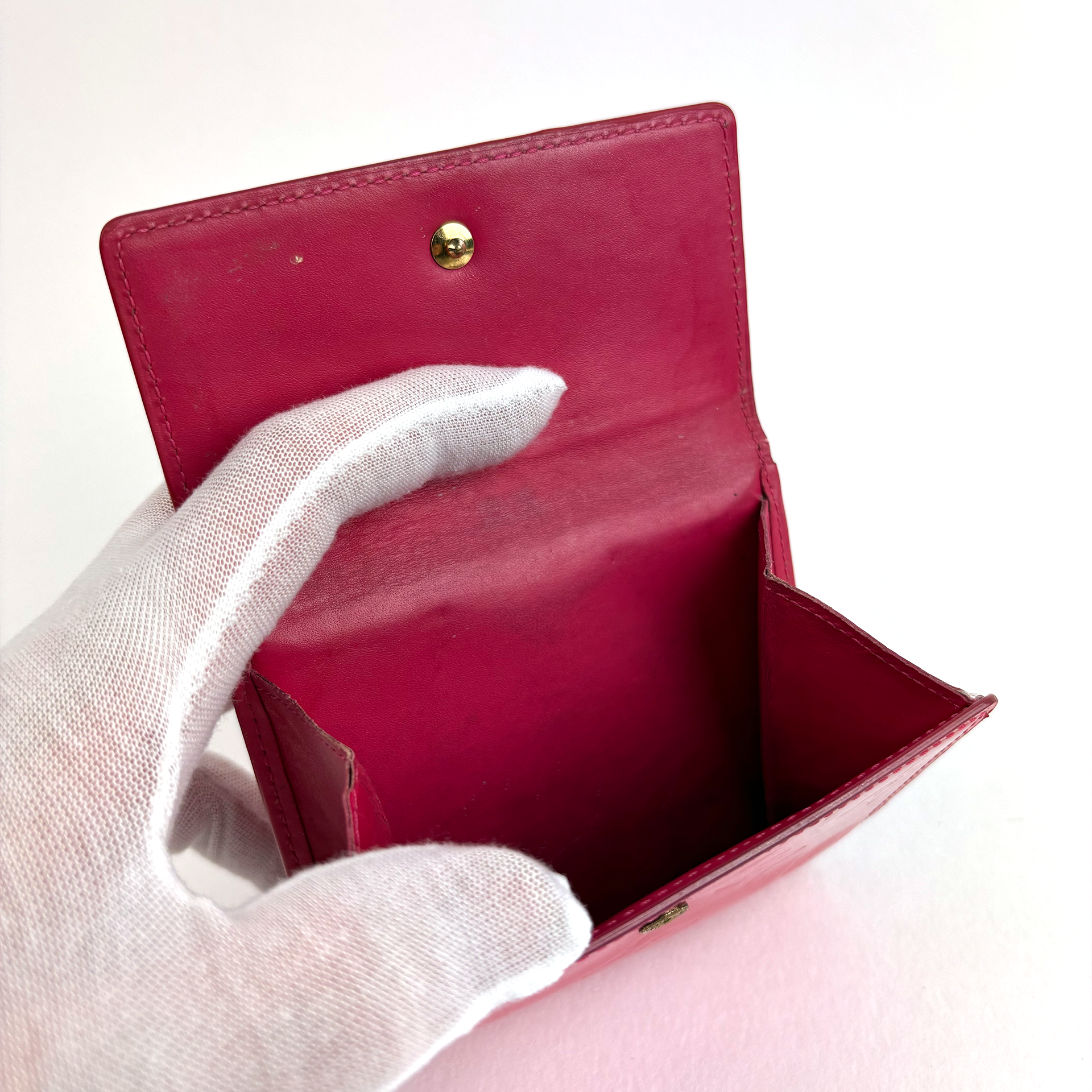 Louis Vuitton Framboise Monogram Vernis Elise Wallet