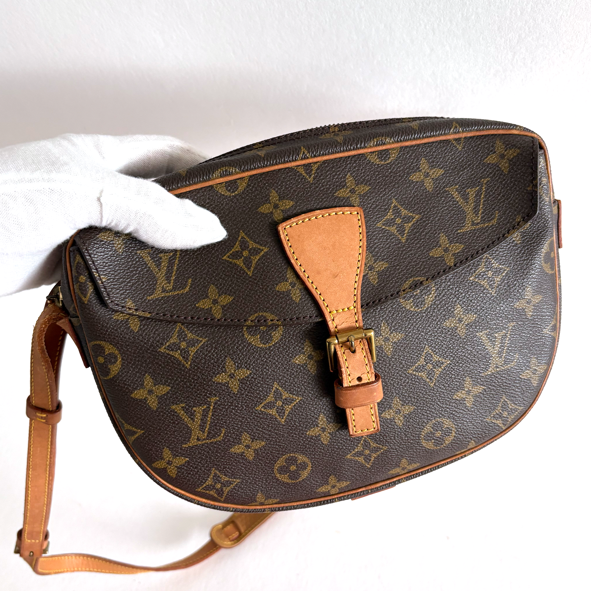 Louis Vuitton Jeune Fille MM