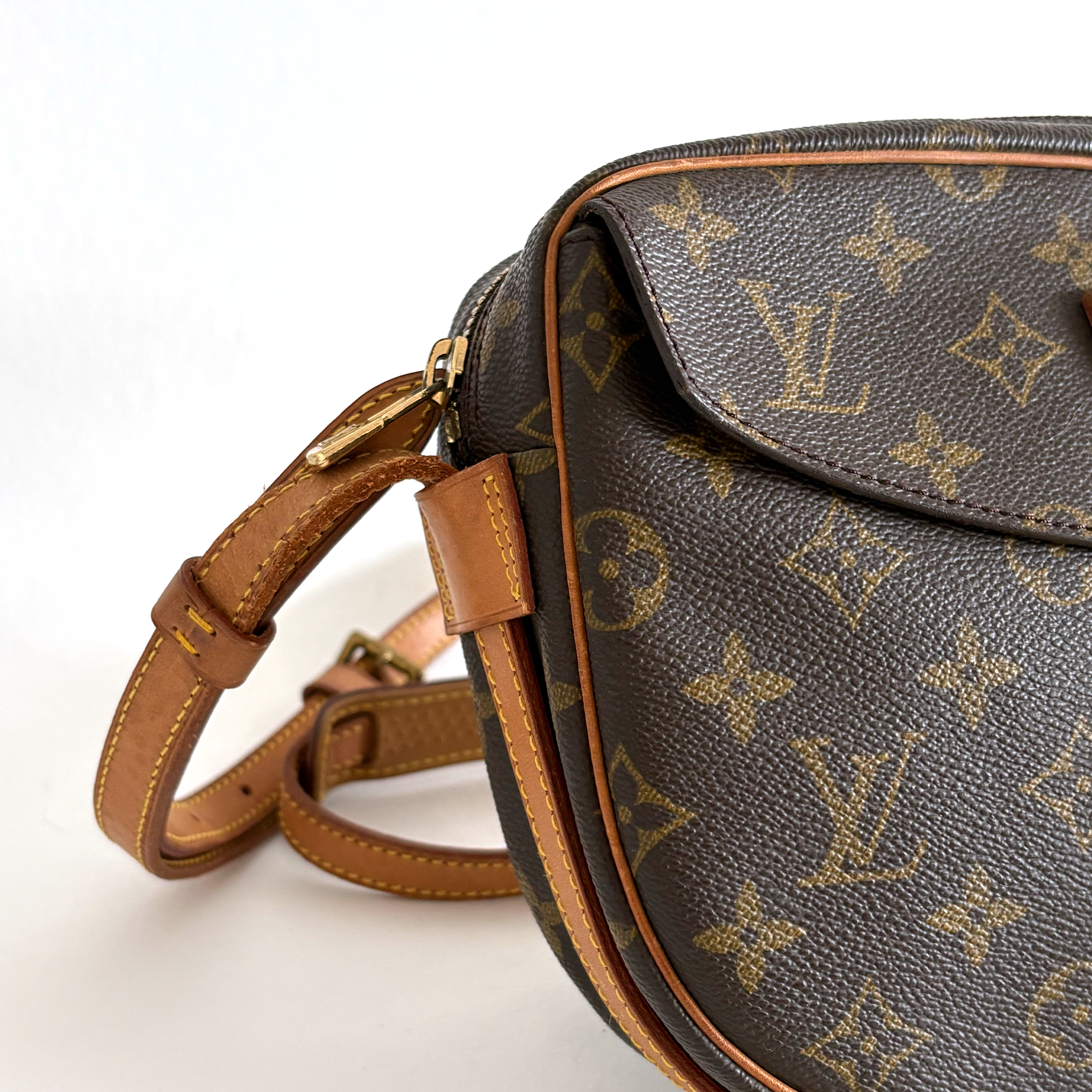 Louis Vuitton Jeune Fille MM