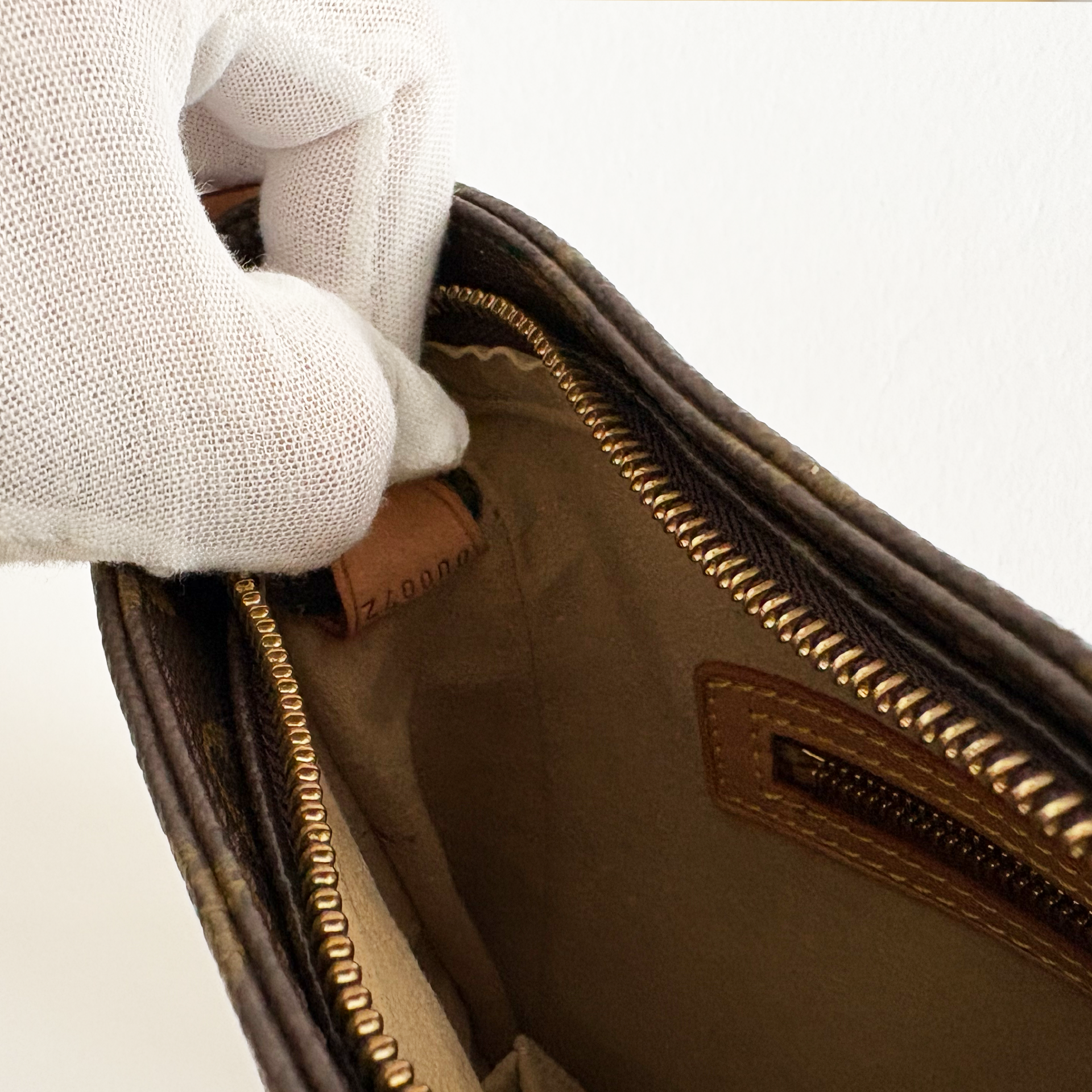 Louis Vuitton Looping GM