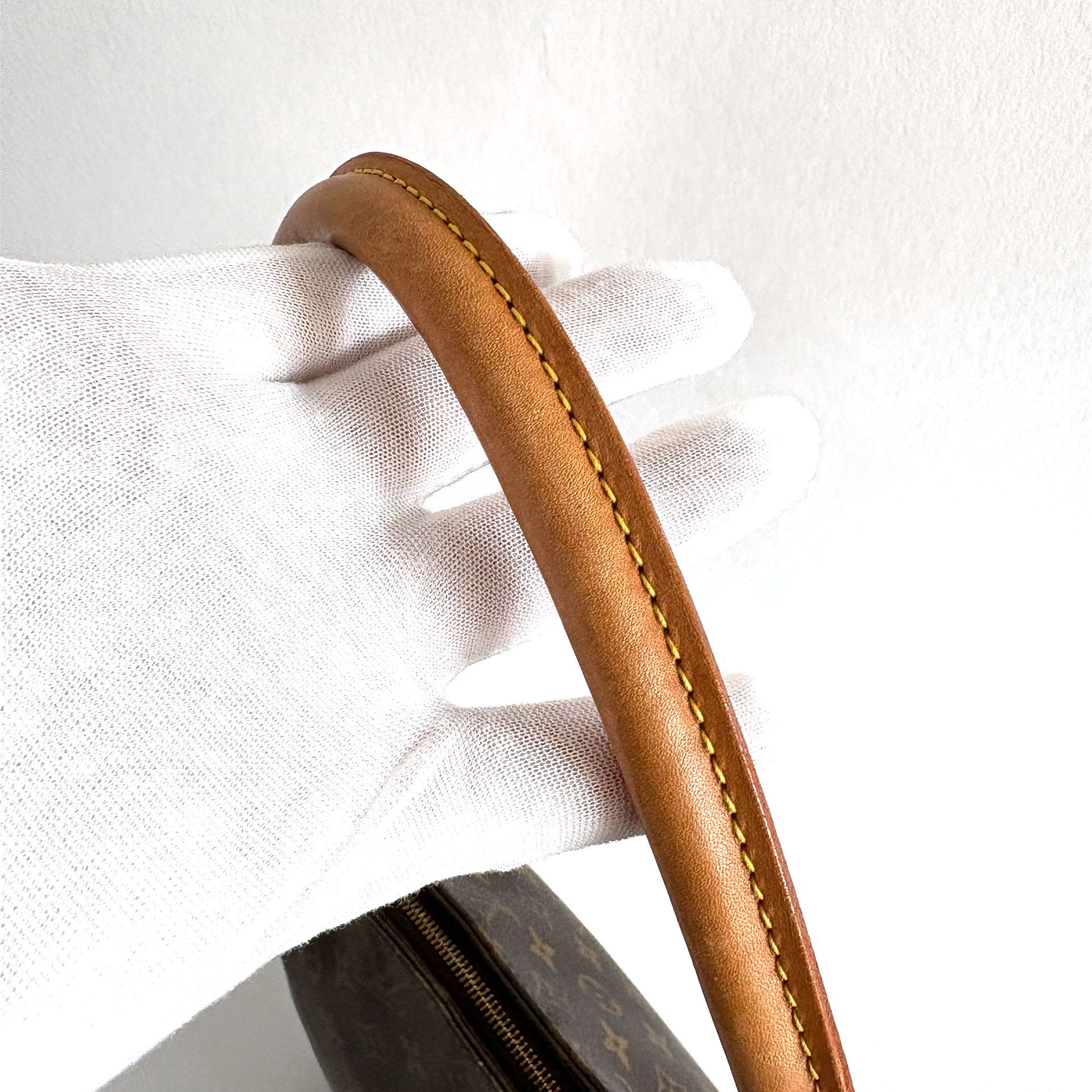 Louis Vuitton Looping GM