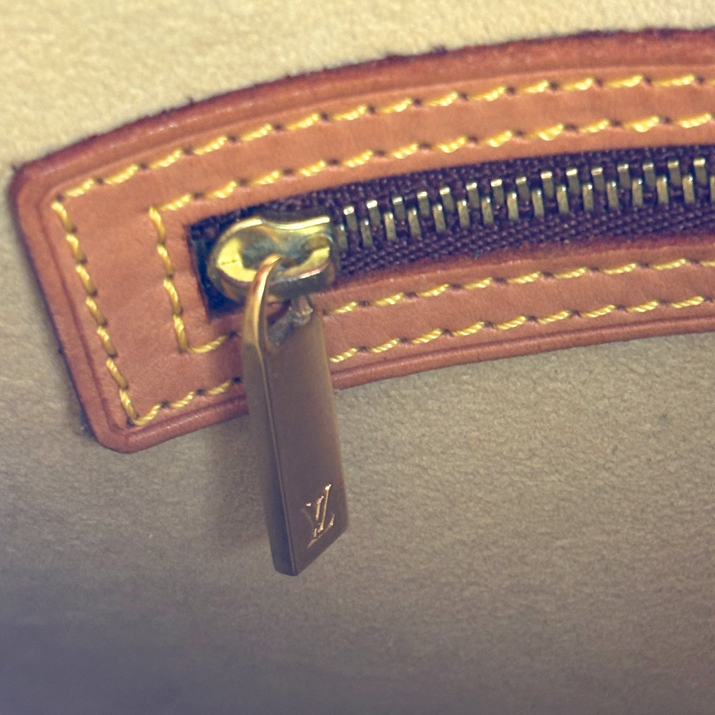 Louis Vuitton Looping GM in Monogram Canvas