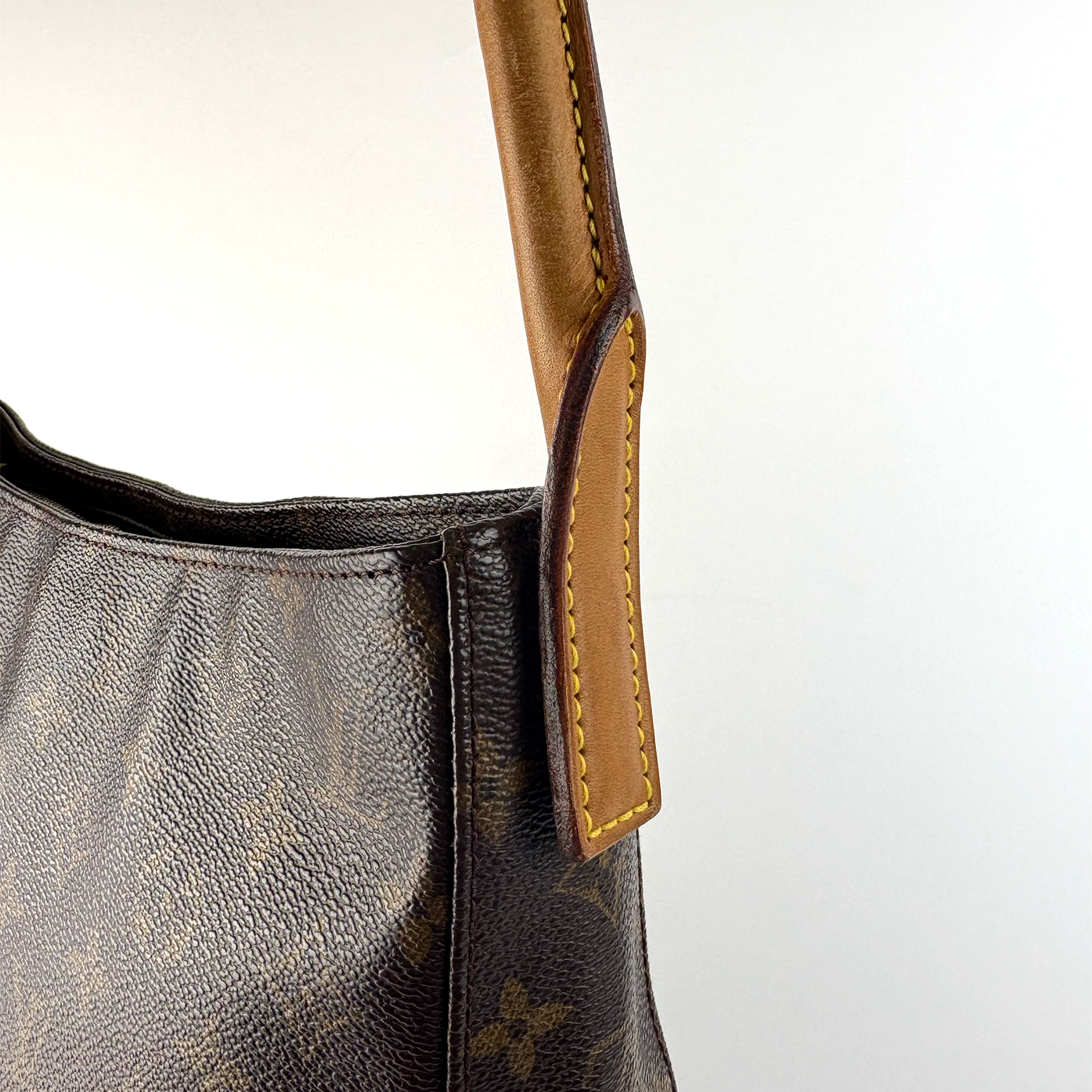 Louis Vuitton Looping GM in Monogram Canvas