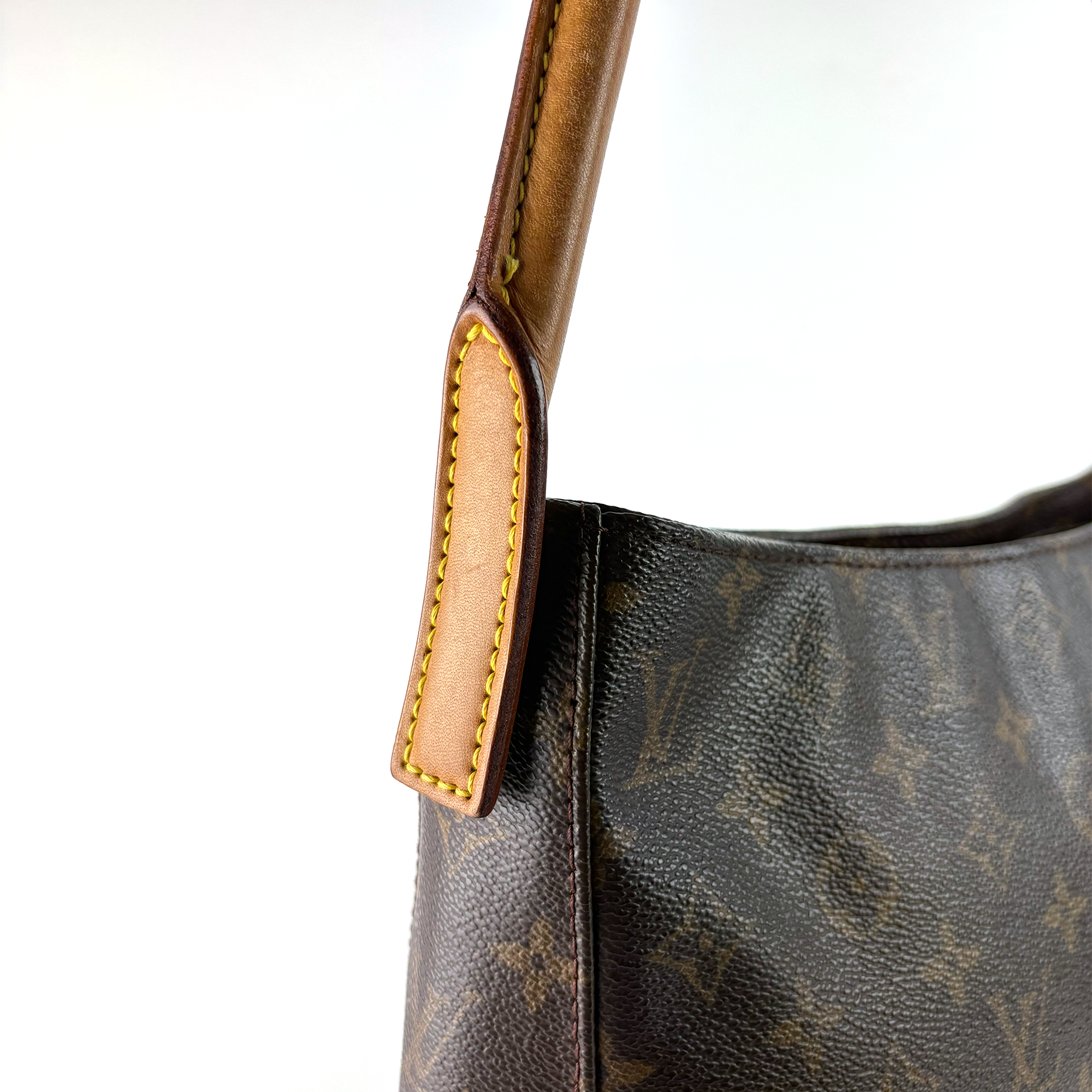 Louis Vuitton Looping GM in Monogram Canvas
