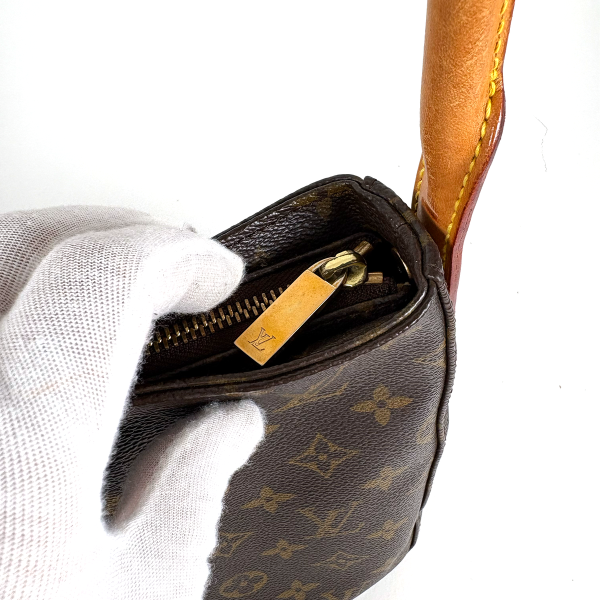 Louis Vuitton Looping MM