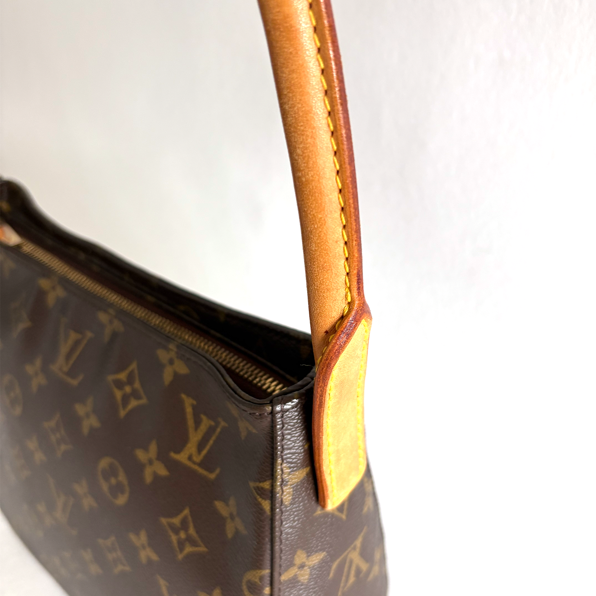 Louis Vuitton Looping MM