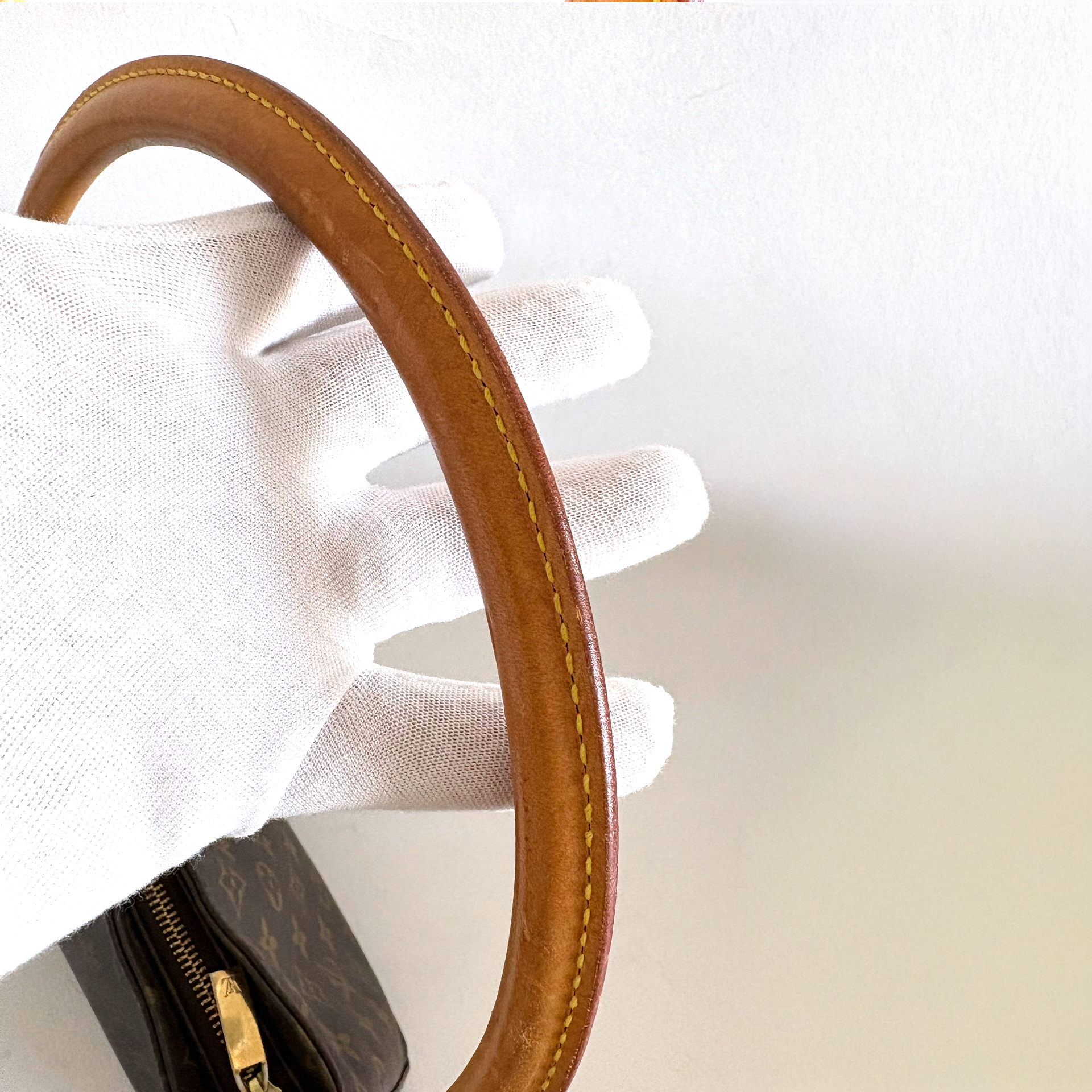 Louis Vuitton Looping MM