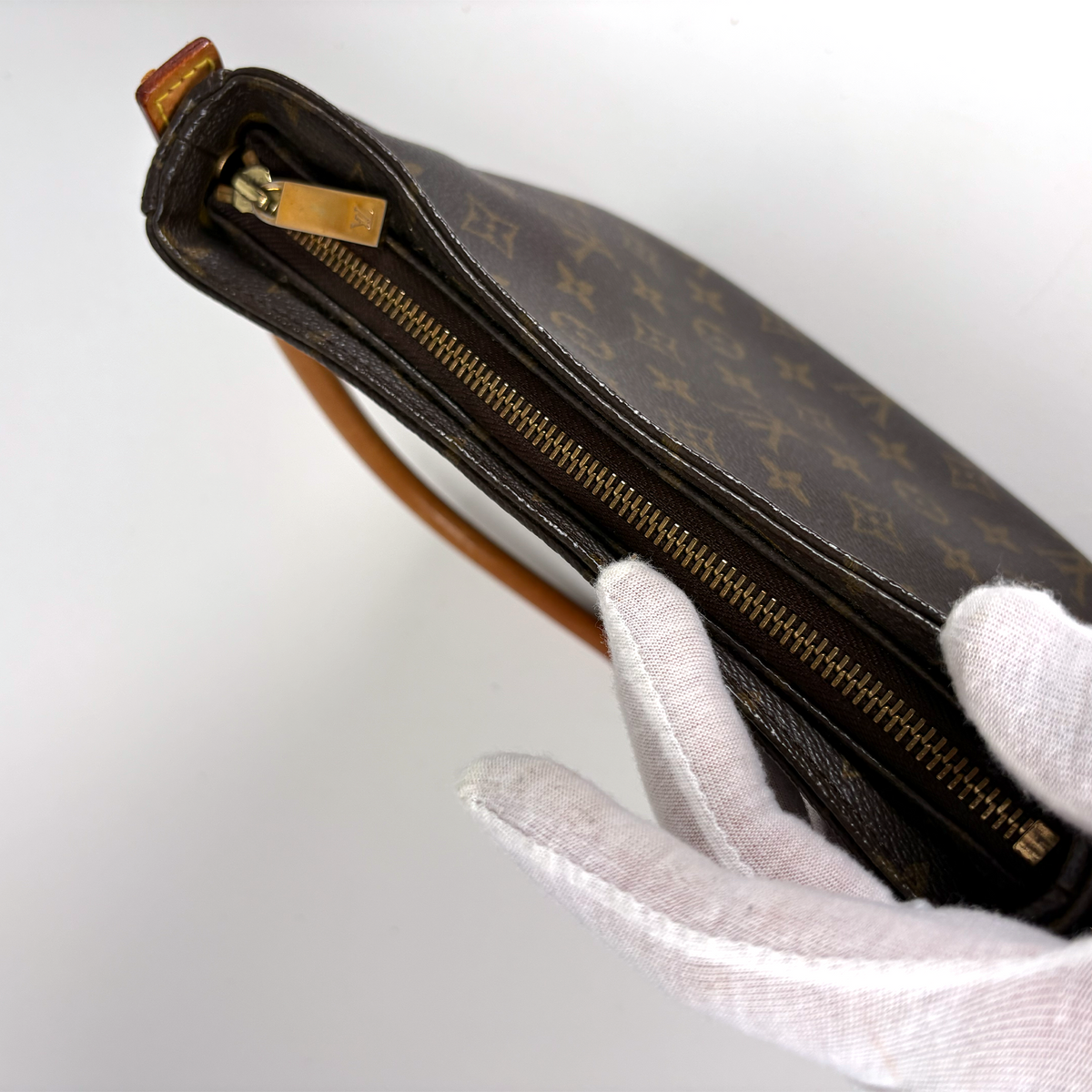 Louis Vuitton Looping MM