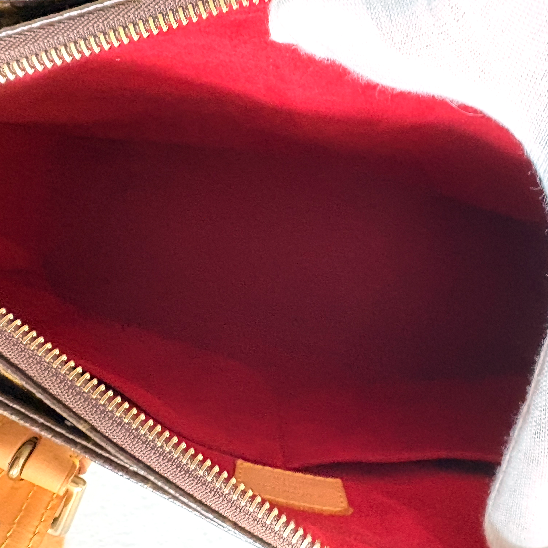 Louis Vuitton Multipli Cite Handbag