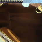 Louis Vuitton Speedy 25