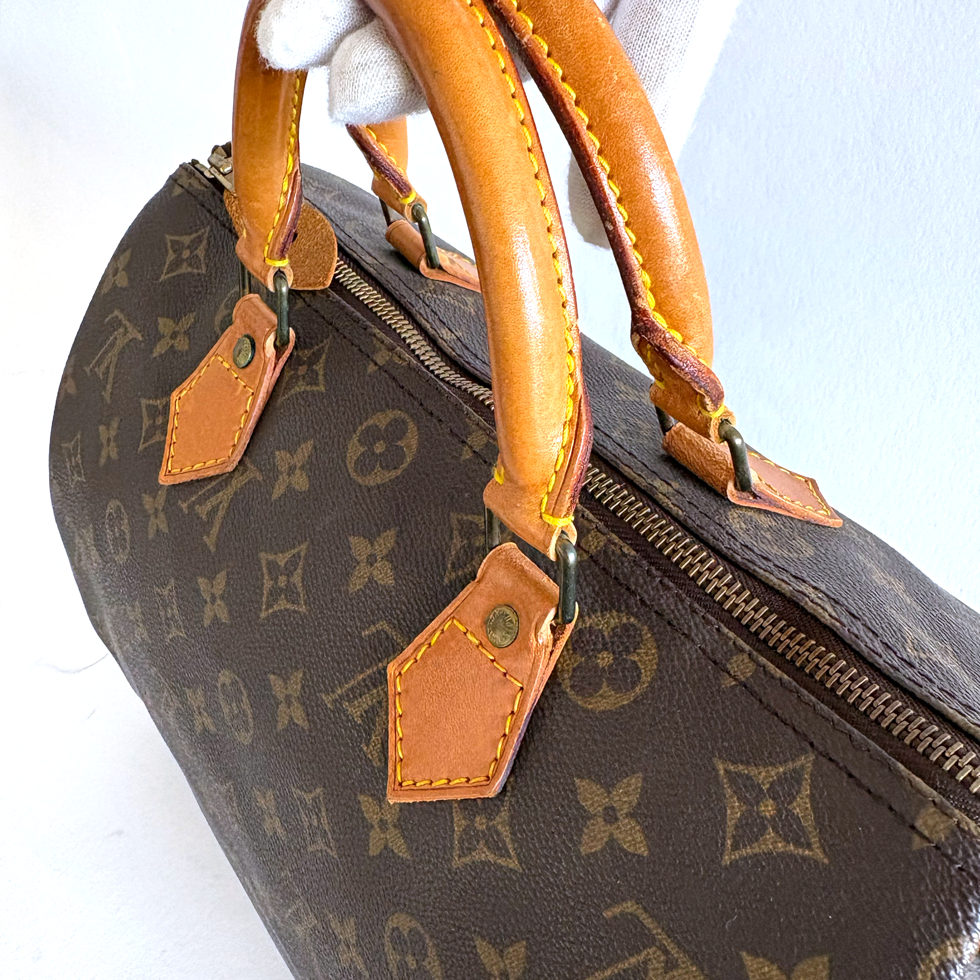 Louis Vuitton Speedy 30