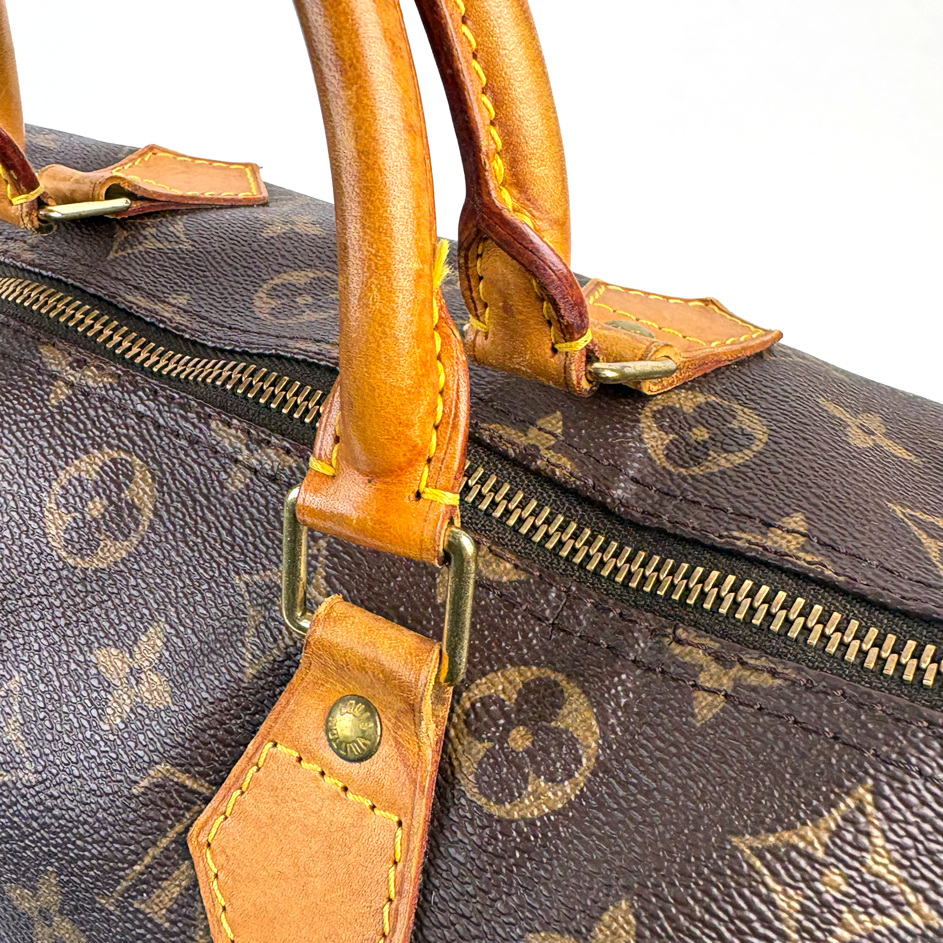 Louis Vuitton Monogram Speedy 30