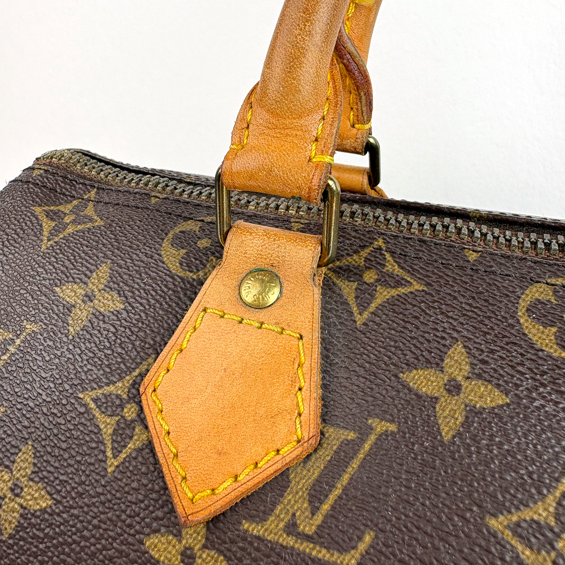 Louis Vuitton Speedy 30