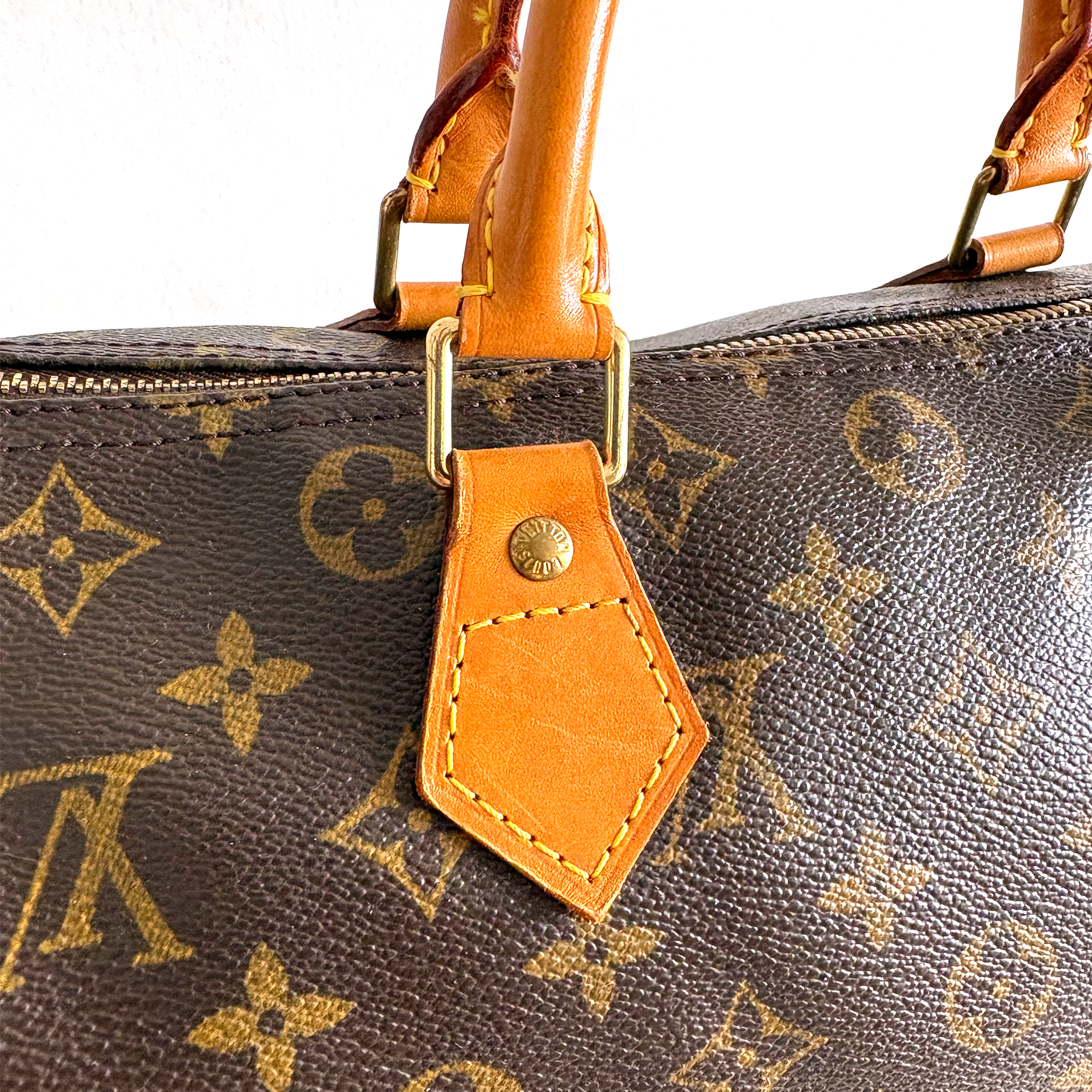 Louis Vuitton Speedy 30