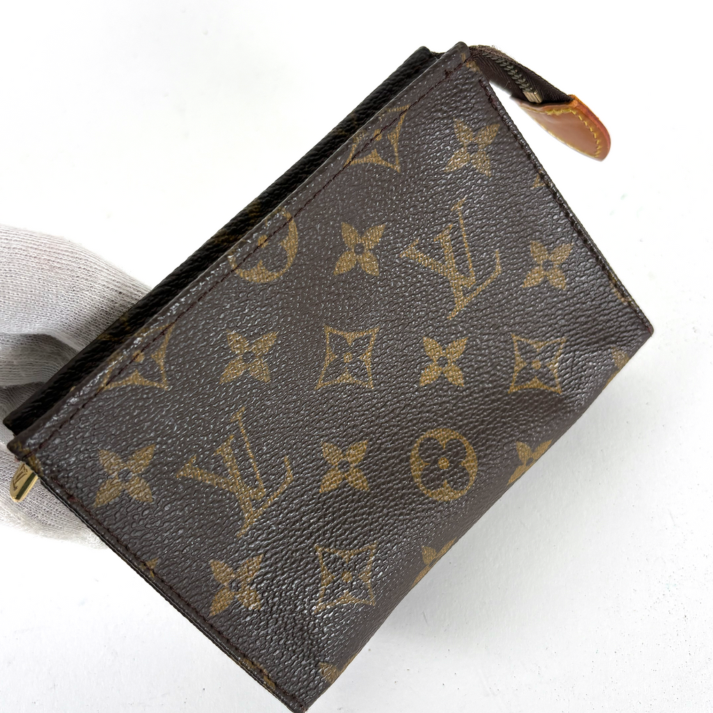 Louis Vuitton Pochette Toilette 15
