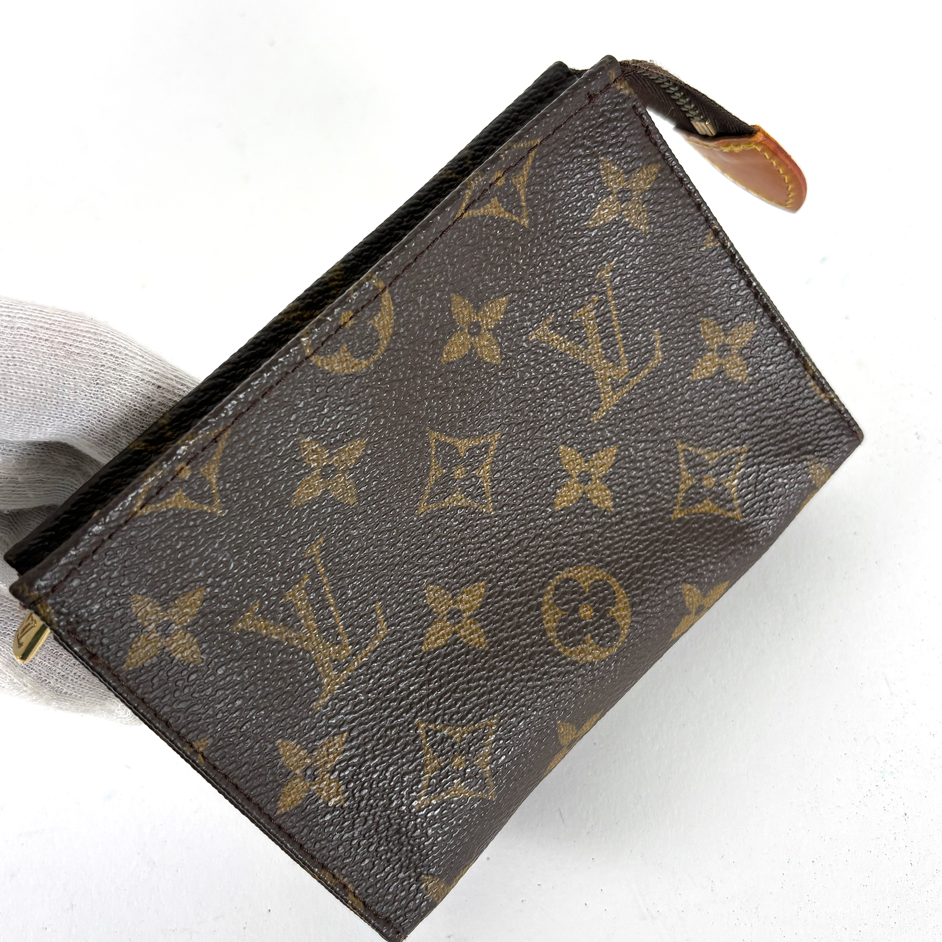 Louis Vuitton Pochette Toilette 15