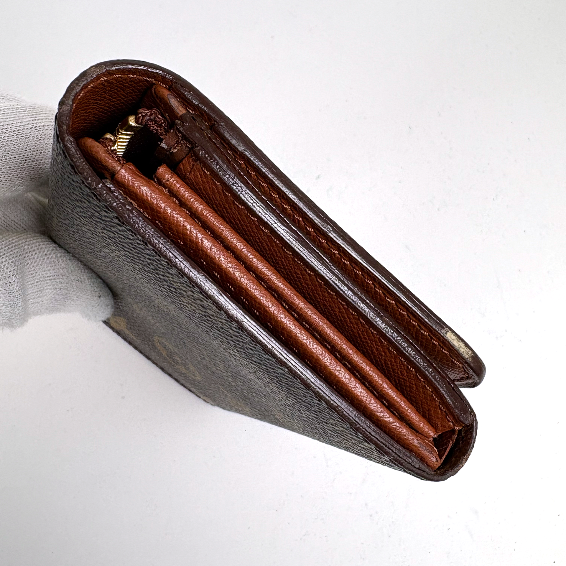Louis Vuitton Monogram Sarah Wallet