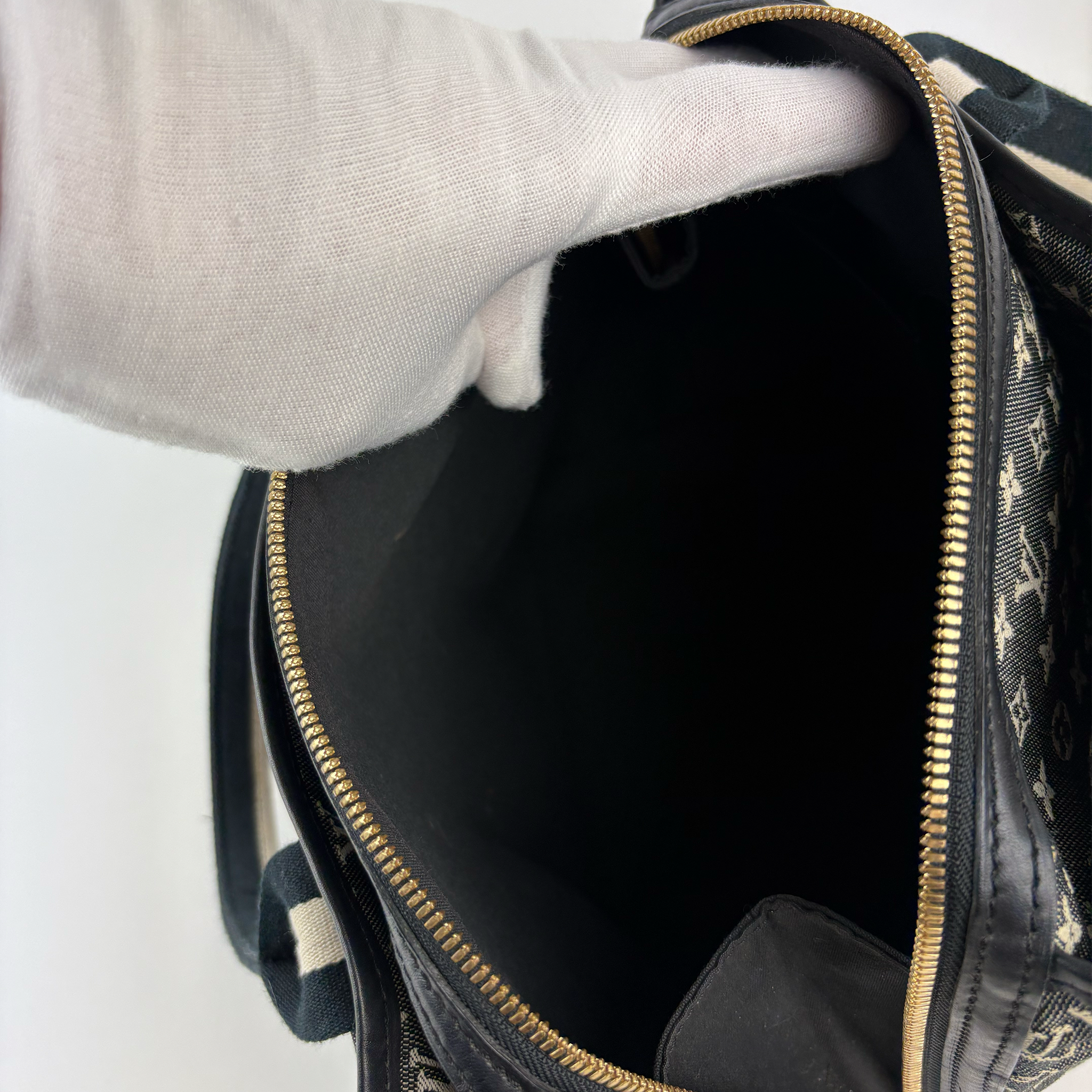 Pre-loved Louis Vuitton Sac Mary Kate