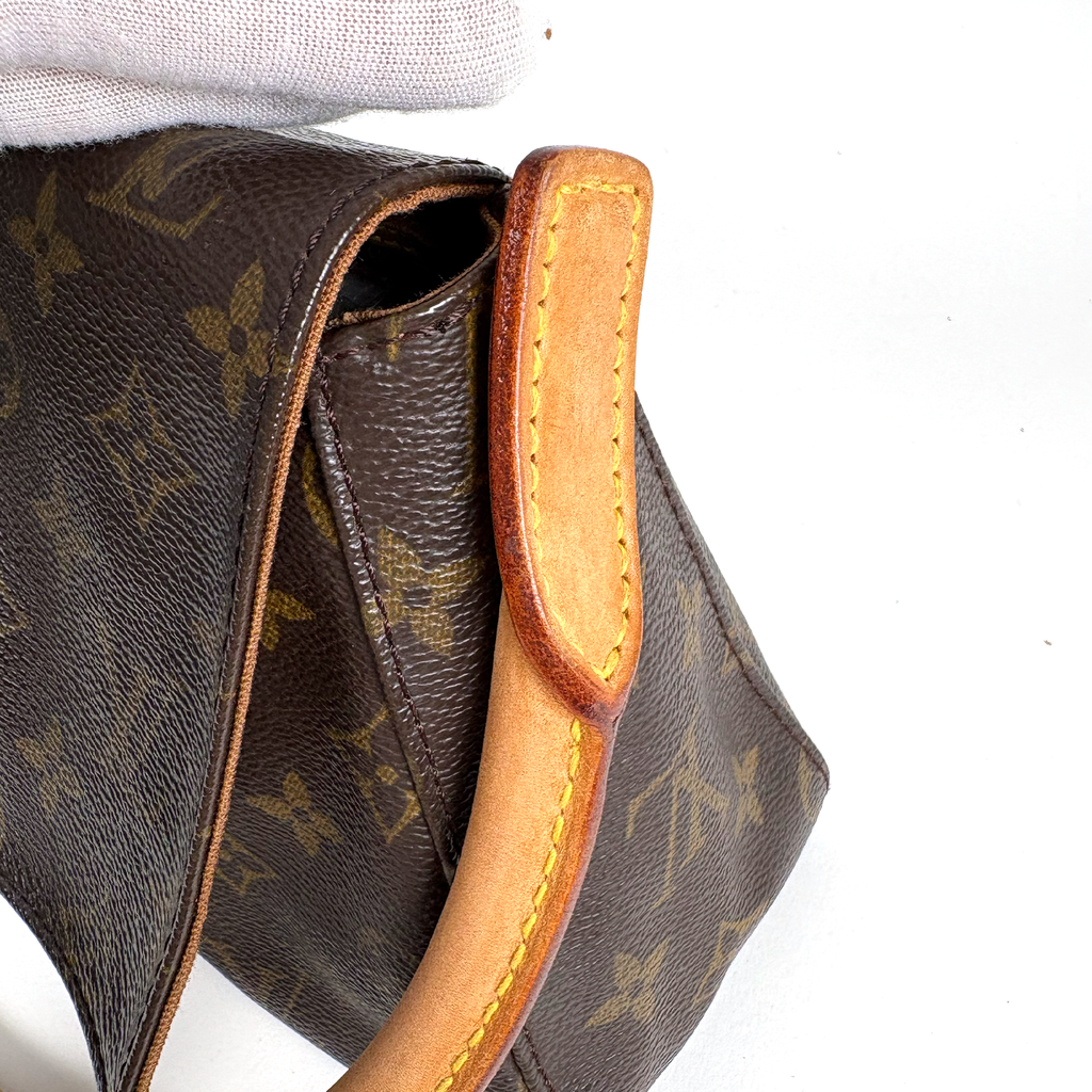 Louis Vuitton Mini Looping