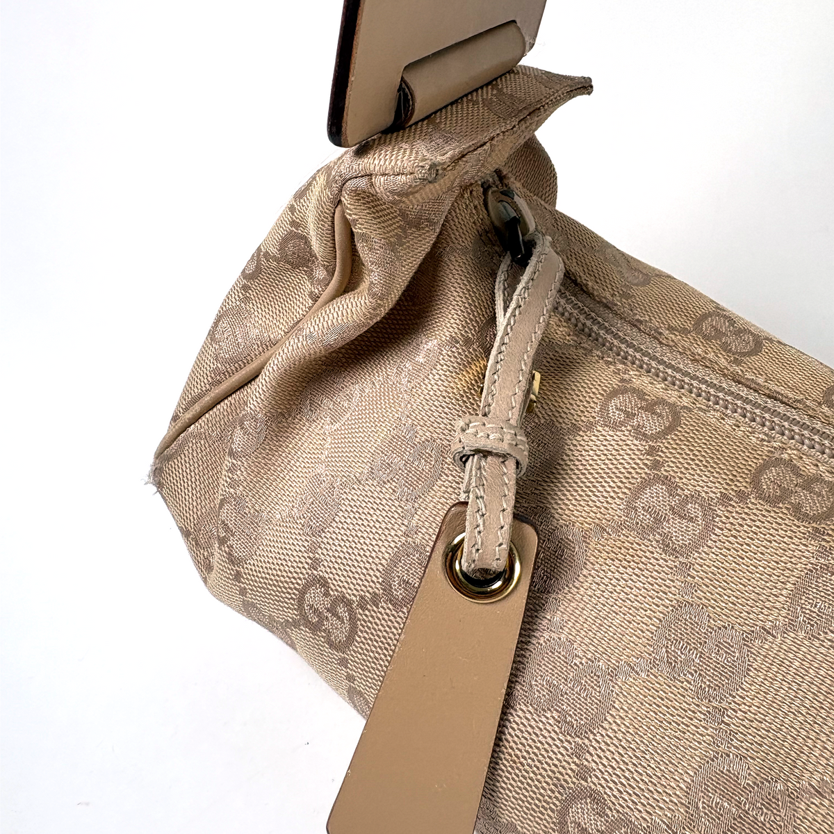 Gucci GG Canvas Y2K Shoulder Bag Beige